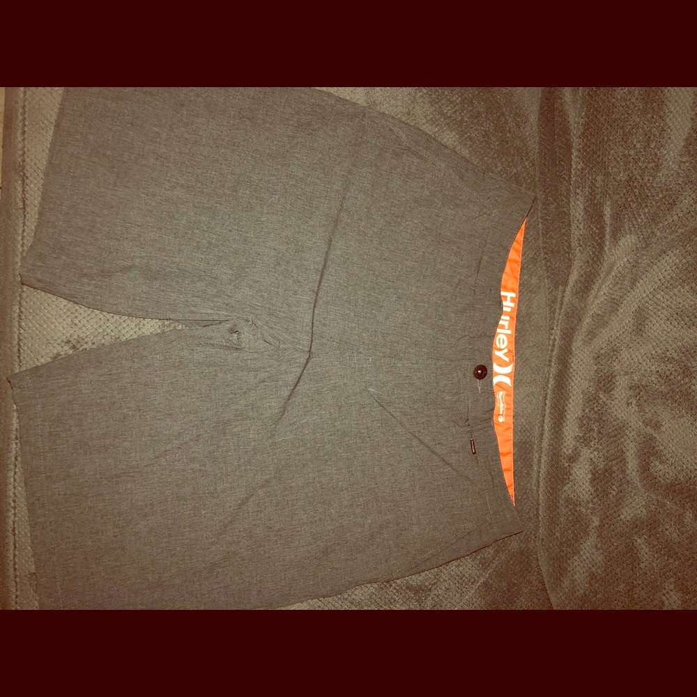 Hurley hybrid shorts 36s